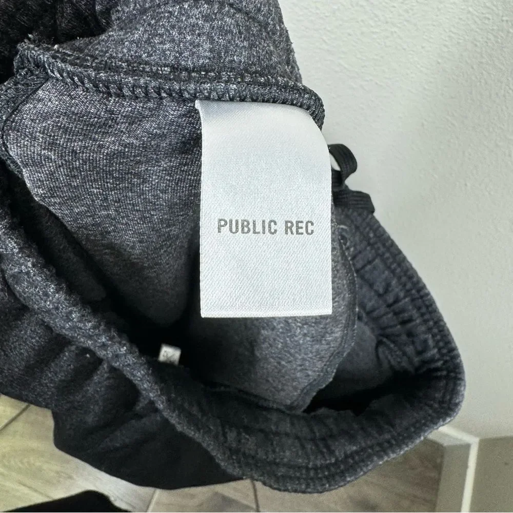 Unbranded public rec